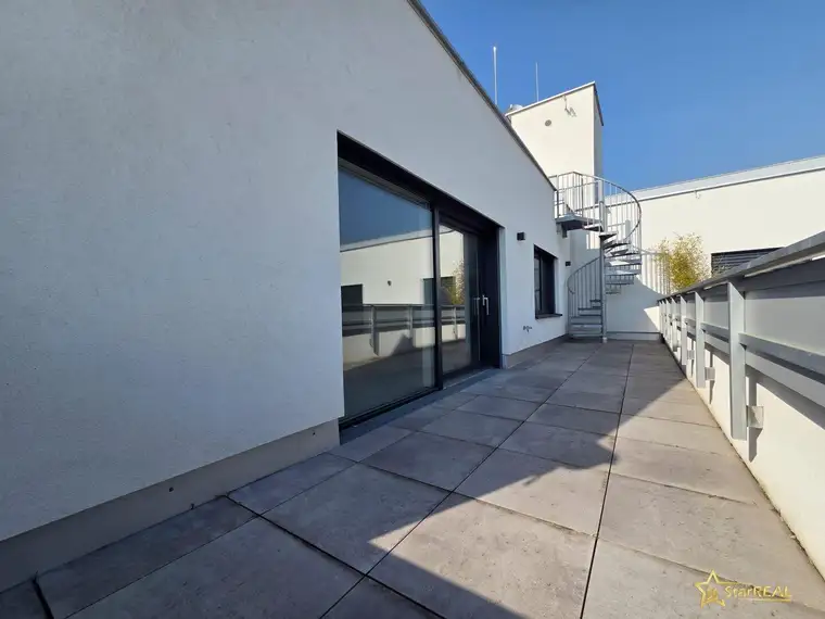 PROVISIONSFREIER ERSTBEZUG. PENTHOUSE DELUXE. 4-ZIMMER, BALKON, TERRASSE, DACHTERRASSE - TIEFGARAGE OPTIONAL.