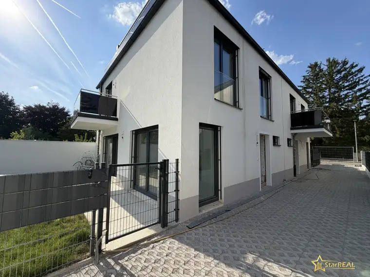 KURZ VOR FERTIGSTELLUNG! NEUBAU-ZIEGELHAUS IN SÜDLAGE. TOP AUSSTATTUNG!