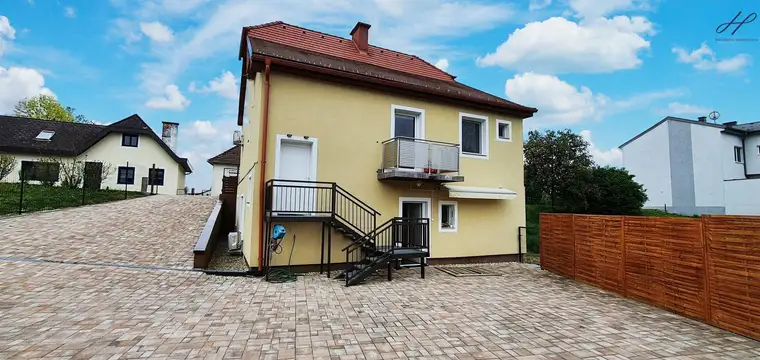 Natürlich &amp; Zeitlos: traumhaftes Einfamilienhaus mit Pool &amp; Garten