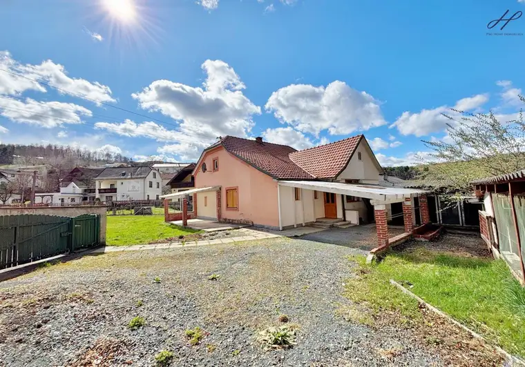 sanierungsbedürftiges Einfamilienhaus in idyllischer Ruhelage