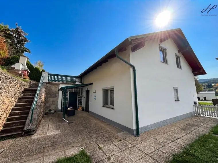 Viel Platz zum Wohlfühlen! Gepflegtes Wohnhaus mit 155 m², 5 Zimmern und Dachterrasse in Lockenhaus