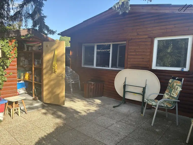 Sonniges Ferienhaus mit schattigem Plätzchen - Nur wenige Minuten zum Badestausee Forchtenstein!
