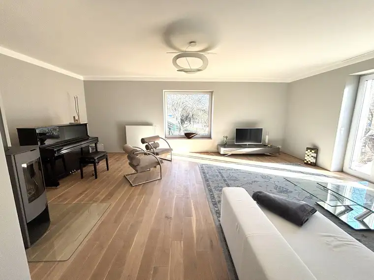 Wunderschöner Bungalow - gesamt 7.070m² Eigengrund - Traumruhelage - Altenmarkt / Triesting