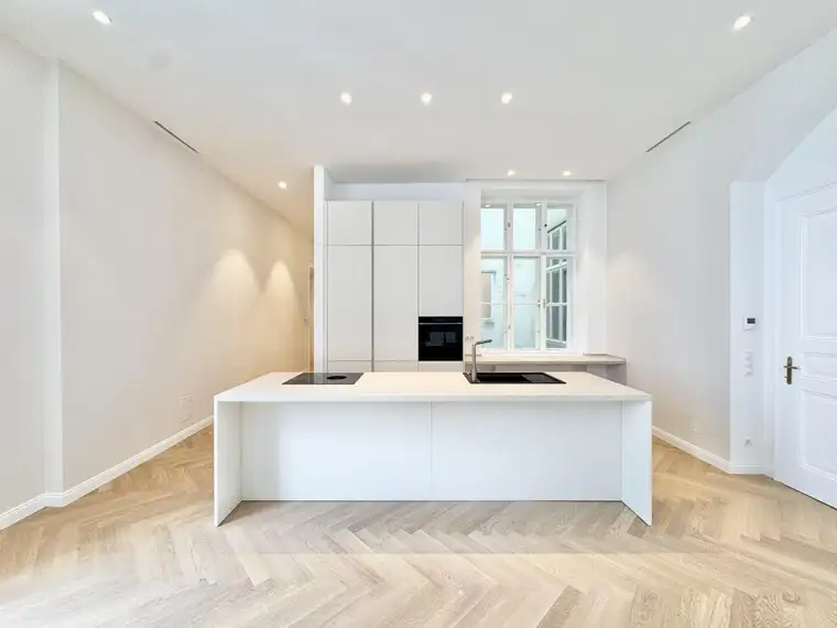 Innenstadt-Traum | 4-Zimmer im Stilaltbau | Exklusiver Erstbezug nach Sanierung