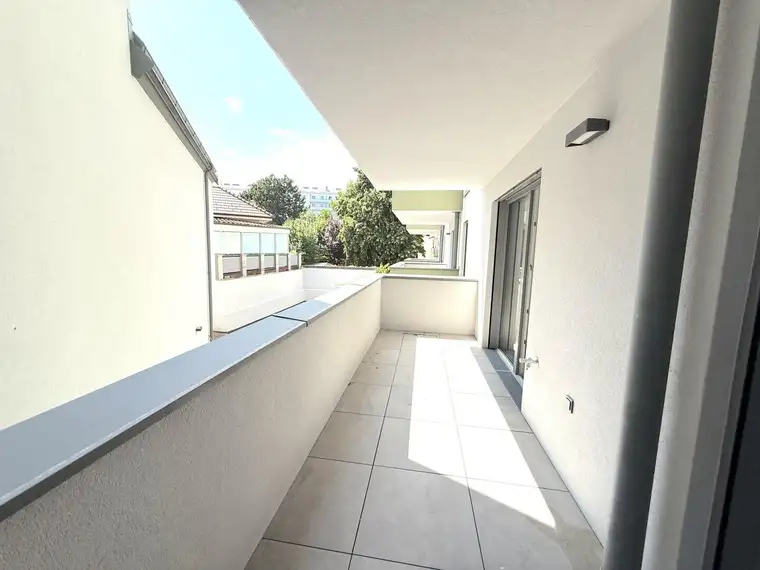 EHK 100 | Uneinsichtige 3 Zimmer Balkonwohnung in Hofruhelage