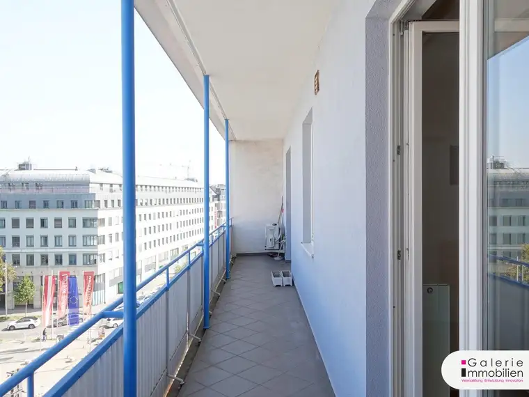 VIDEO: Schöne 2-Zimmer-Loggiawohnung mit Klima, Fernblick und Nähe Schloss Belvedere!