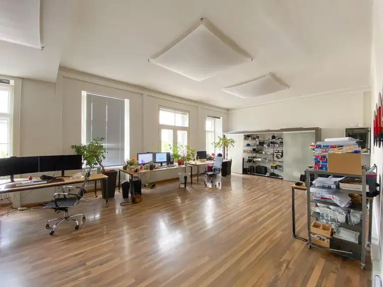 Schönes Altbau-Büro in bester Lage beim Mirabellplatz - in 5020 Salzburg zu mieten