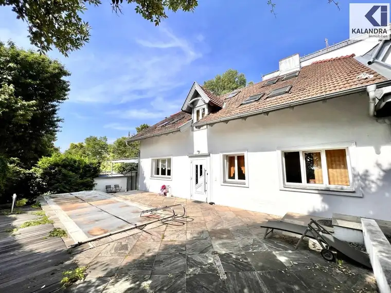 360° TOUR // REPRÄSENTATIVES EINFAMILIENHAUS mit POOL &amp; sonnigem GARTEN