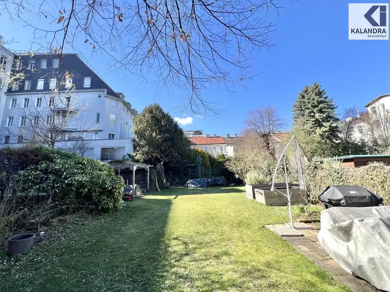 360 TOUR // TERRASSEN ALTBAUWOHNUNG MIT GARTEN