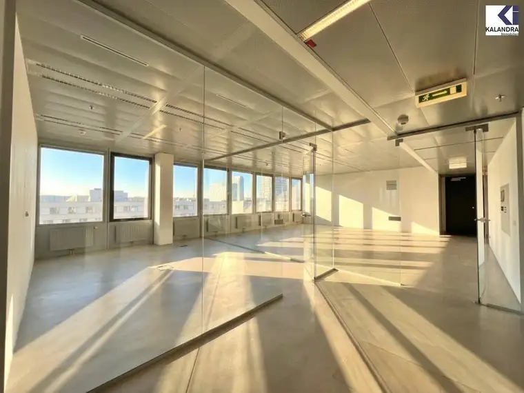 360 TOUR // BÜROFLÄCHE im ARES TOWER