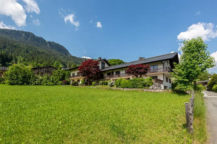 Haus im Haus mit Entwicklungspotenzial in begehrter Wohnlage – Ski-out
