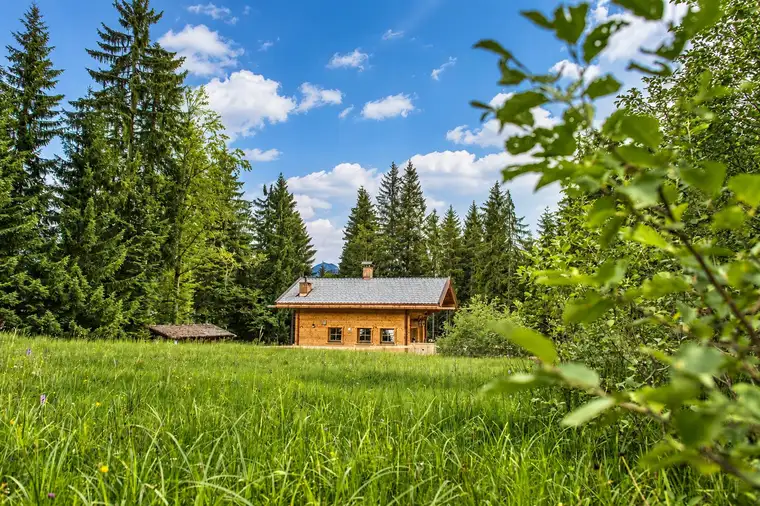 Die Nadel im Heuhaufen: Ski In/Ski Out Luxus-Hütte mit Freizeitwohnsitzwidmung