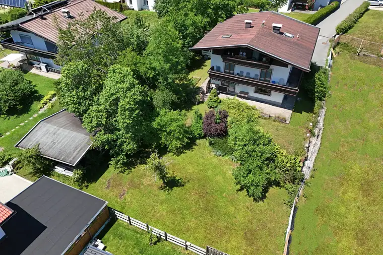 Attraktives Mehrgenerationenhaus mit zahlreichen Entwicklungsmöglichkeiten