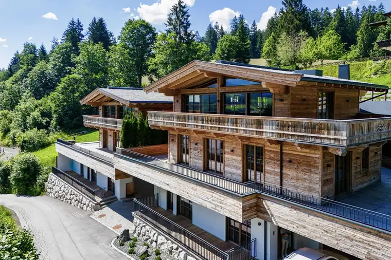 Exklusive Chalets mit Outdoor-Pool &amp; Panoramablick