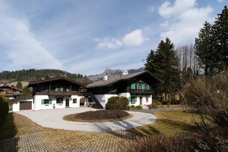 Großzügiges Grundstück mit Freizeitwohnsitzwidmung in Kitzbühel (06679)