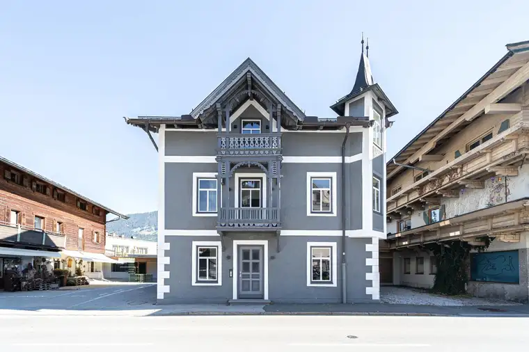 Außergewöhnliche Stadtvilla in zentraler Lage von St. Johann (05802)