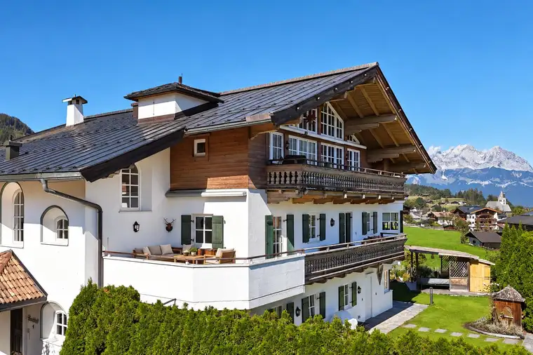 Exklusive Residenz in Bestlage (06853)