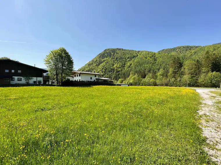 Baugrund in traumhafter Sonnen-/Aussichtslage ( 05642 )