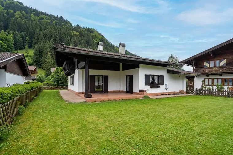 Gemütliches Landhaus mit Gartenidylle (05133)