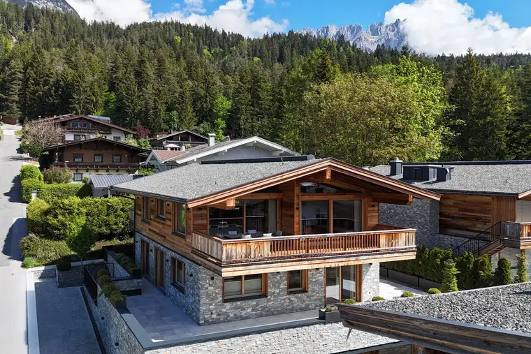 Alpines Luxus-Chalet in Sonnenlage – höchste Wohnqualität(04383)
