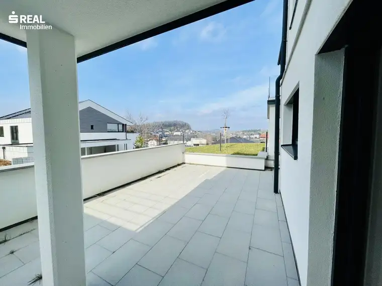 Frühlingsvergnügen – Ihre 2-Zimmer-Neubauwohnung mit großer Terrasse in Mattsee!