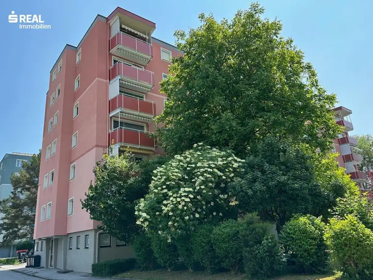 Stadt und Freizeit – Ihre 3-Zimmer-Wohnung mit Balkon nahe Makartkai in Grünruhelage