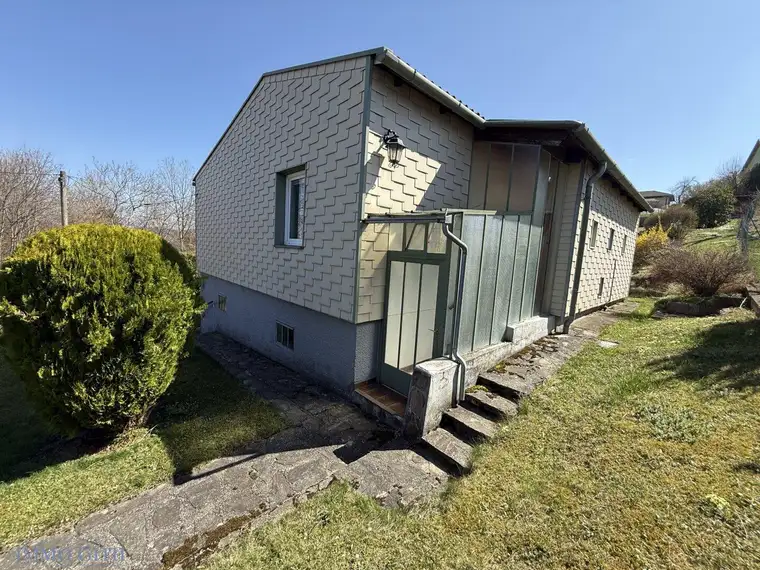 ENTZÜCKENDES EINFAMILIENHAUS IN TRAUMHAFTER GRÜNRUHELAGE IN EICHGRABEN ZU KAUFEN!