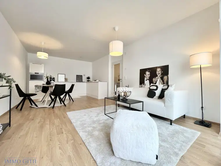 PROVISIONSFREIE 3-ZIMMER-DACHGESCHOSSWOHNUNG MIT BALKON IN BESTER ZENTRUMSLAGE ZU KAUFEN!