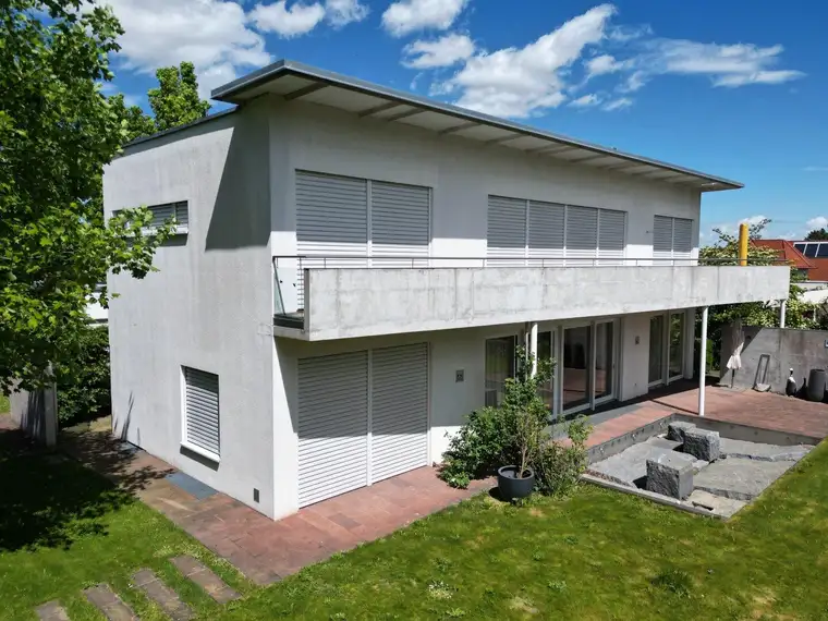Wohnwert !! - großzügige Villa in Schleißheim bei Wels !