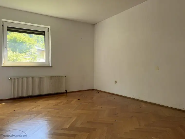 KAUF - BERGHEIM: Schöner Baugrund mit Altbestand