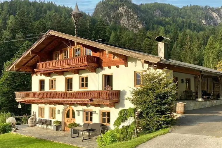 Ein Juwel in einzigartiger Lage!Bauernhaus auf 900 m Seehöhe