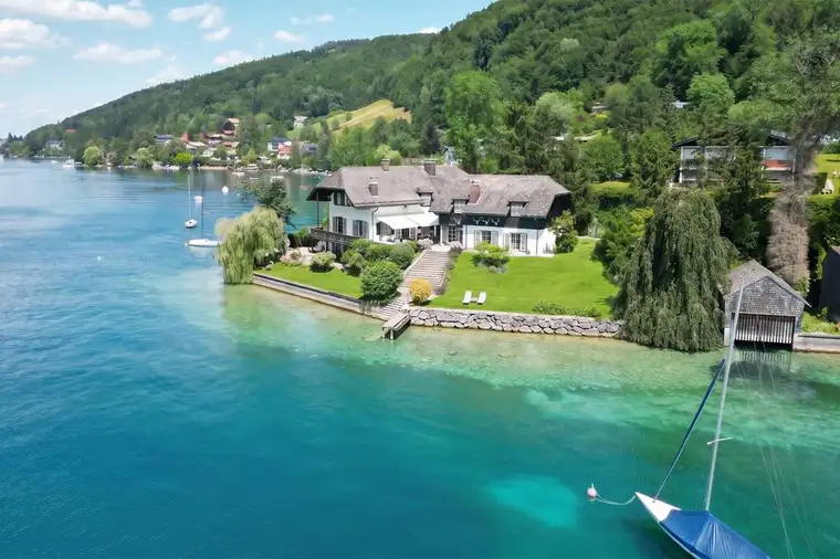 Der Beginn eines Sommermärchens!Seeresidenz auf eigener Halbinsel am Ostufer des Attersees