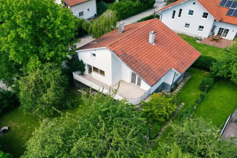 Eine seltene Gelegenheit!Charmantes Einfamilienhaus in Rieder Bestlage