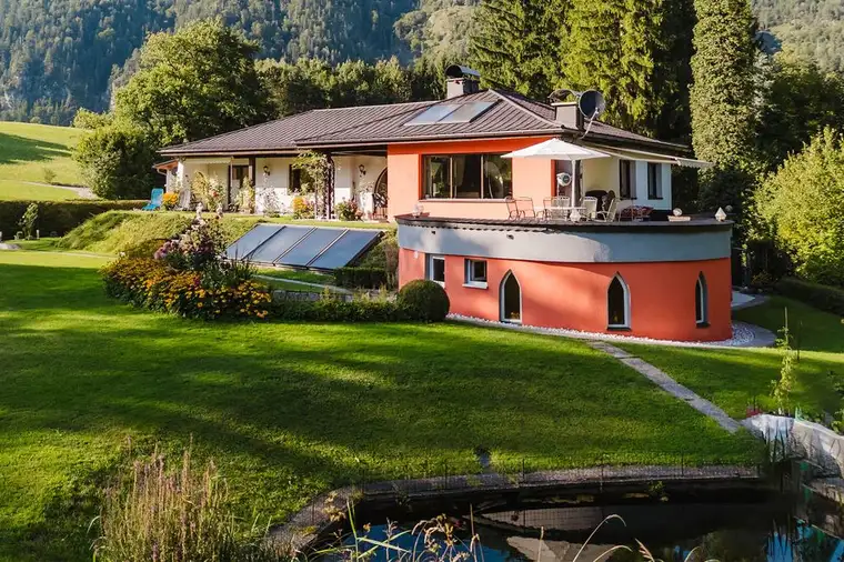 Landhaus im Bungalow-Stil direkt am GolfplatzLebensqualität im Salzkammergut