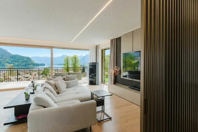 Der Wolfgangsee liegt Ihnen zu Füßen!4-Zimmer Terrassenwohnung in St. Gilgen