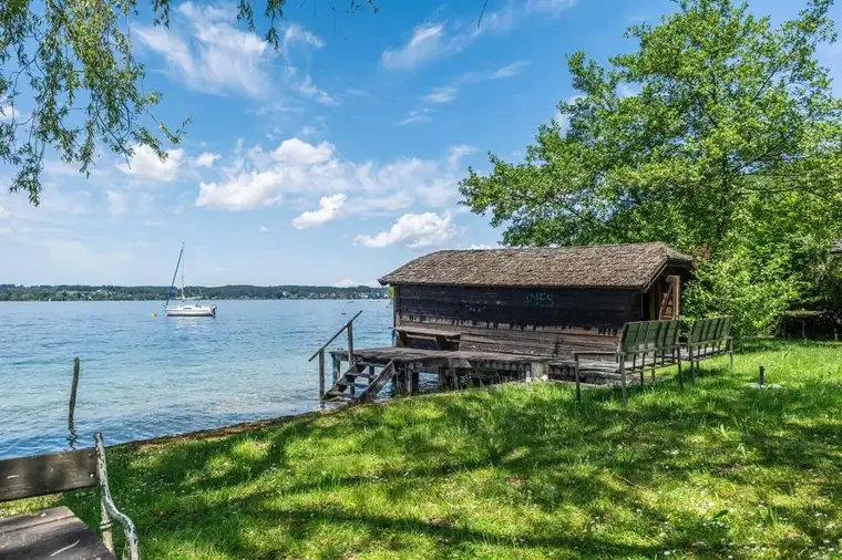 Einmalige Gelegenheit!Seeliegenschaft mit Bootshaus am wunderschönen Attersee