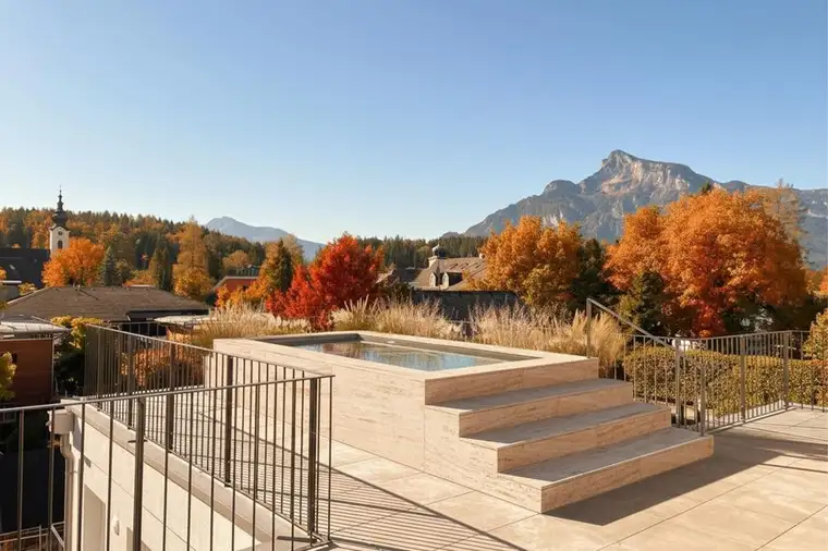 255m² Penthouse auf einer Ebene mit großen Panoramaterrassen in Morzg