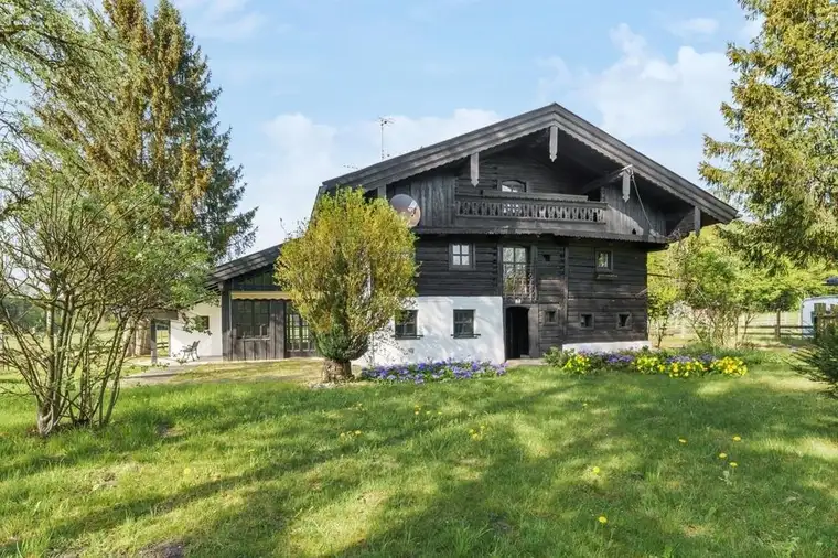 URIGES BAUERNHAUS MIT ZWEITWOHNSITZ!30 Minuten nach Salzburg Stadt
