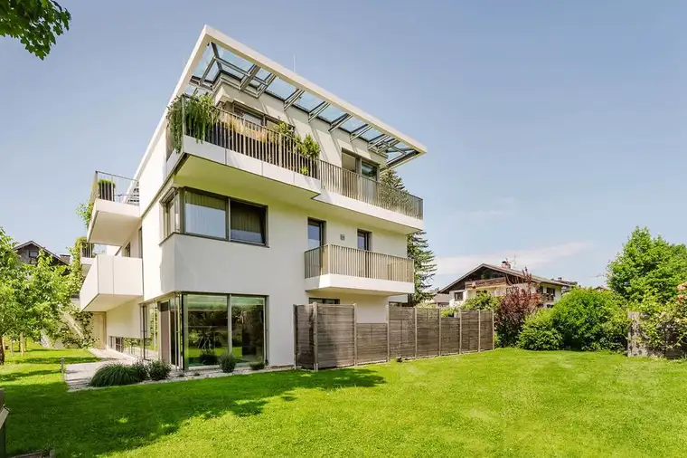 Mehr als SPEKTAKULÄR!High End Designer-Villa an der malerischen Salzach