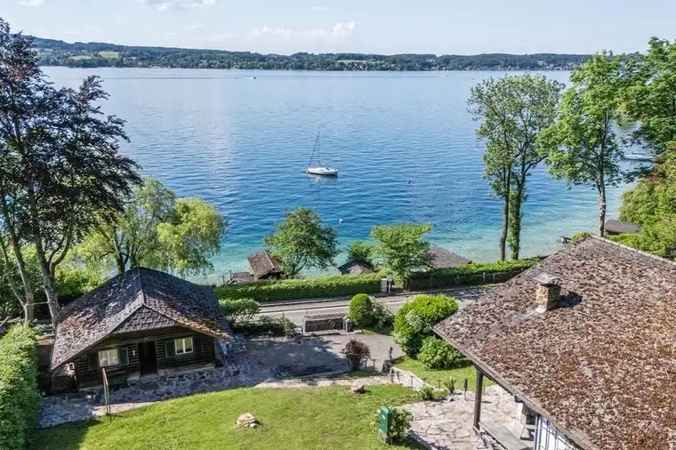 Einmalige Gelegenheit!Seeliegenschaft mit Bootshaus am wunderschönen Attersee