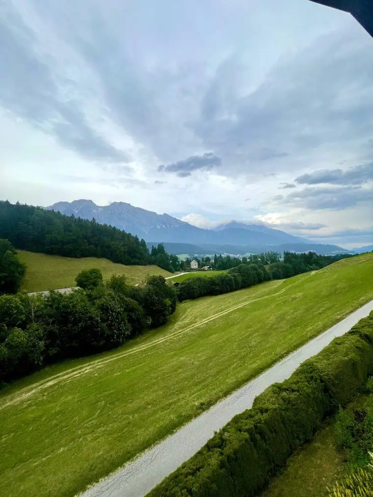 Attraktive Wohnung mit Weitblick in ruhiger Lage