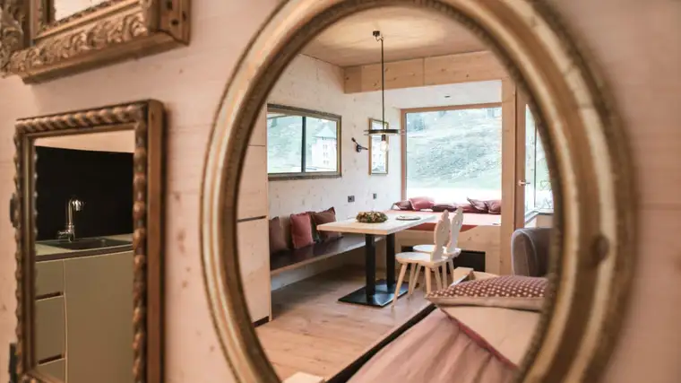 "Spiegel Galerie" - Ferienappartement im 3-Seenhaus