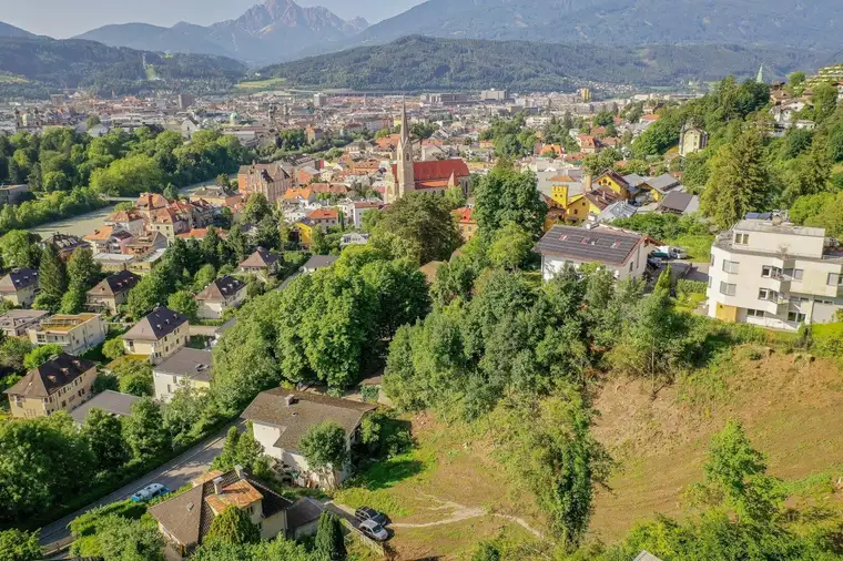 Hötting - Luxusgrundstück mit Freilandanteil