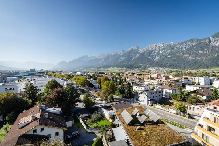 Sonne. Platz. Aussicht