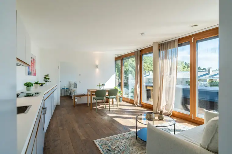Über den Dächern der Stadt – 3 Zimmer mit großer Terrasse im callas