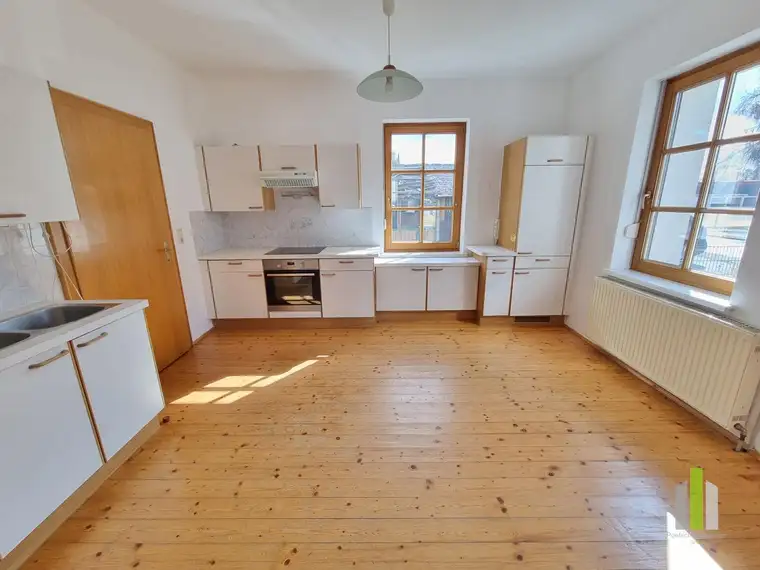 Helle 2-Zimmer-Terrassen-Wohnung mit allg. Garten!