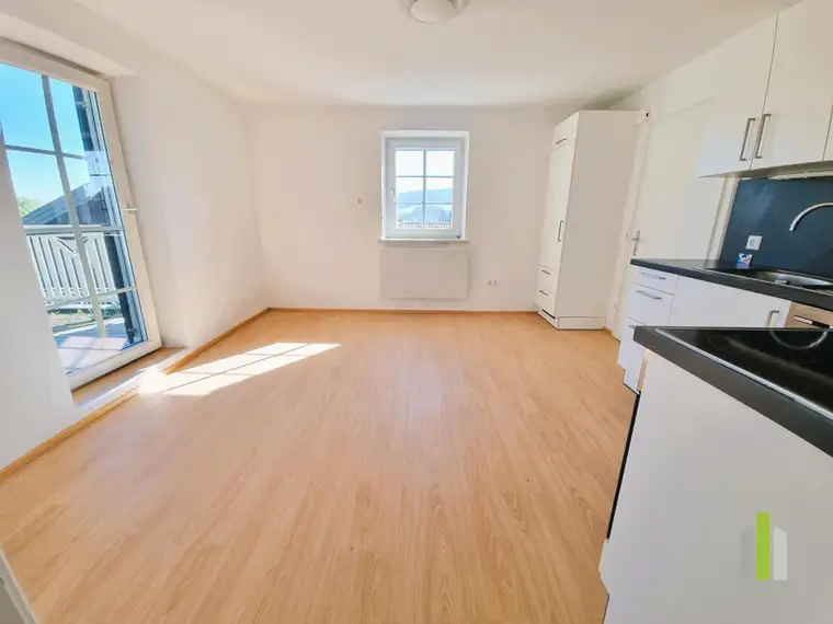 Charmante 2-Zimmer-Wohnung mit Terrasse in Seeham – nur wenige Minuten zum Badestrand!