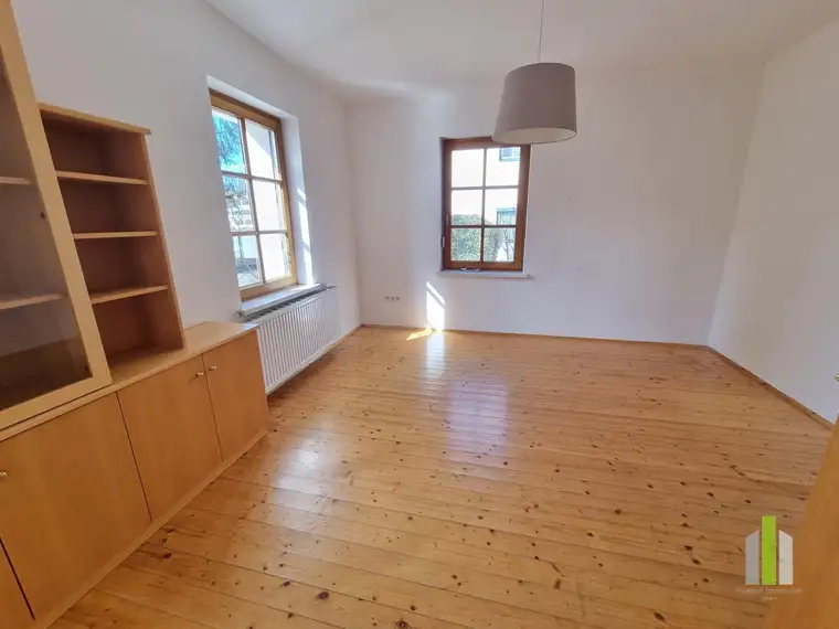 Helle 2-Zimmer-Terrassen-Wohnung mit Garten!