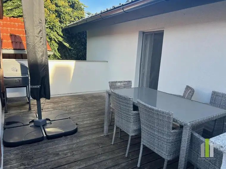 Garconniere mit eigener Terrasse im Zentrum von Altheim