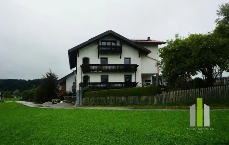 Thalgau: Große 2 Zimmerwohnung mit Loggia, Garage und Parkplatz